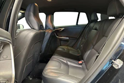 musta Volvo V60 2015 kuva 11.
