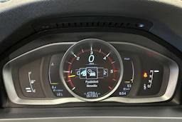 musta Volvo V60 2015 kuva 25.