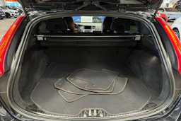 musta Volvo V60 2015 kuva 30.