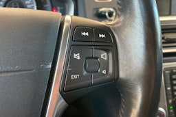 harmaa Volvo V60 2015 kuva 15.