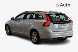 harmaa Volvo V60 2016 kuva 2.