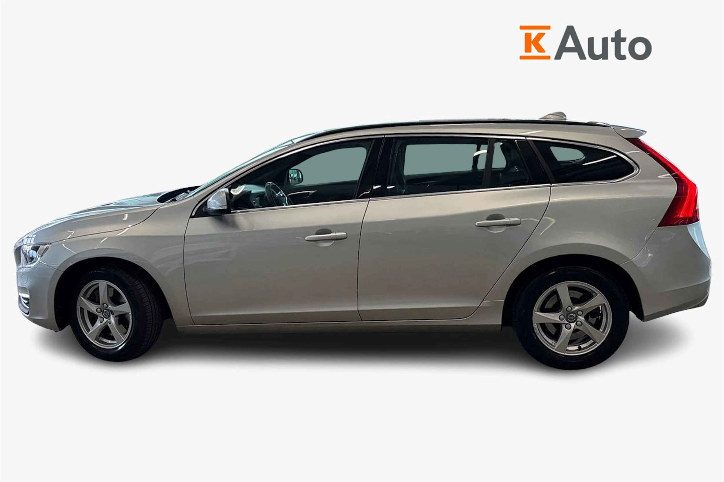 harmaa Volvo V60 2016 kuva 5.