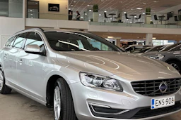 harmaa Volvo V60 2016 kuva 12.