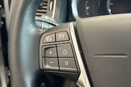harmaa Volvo V60 2016 kuva 24.
