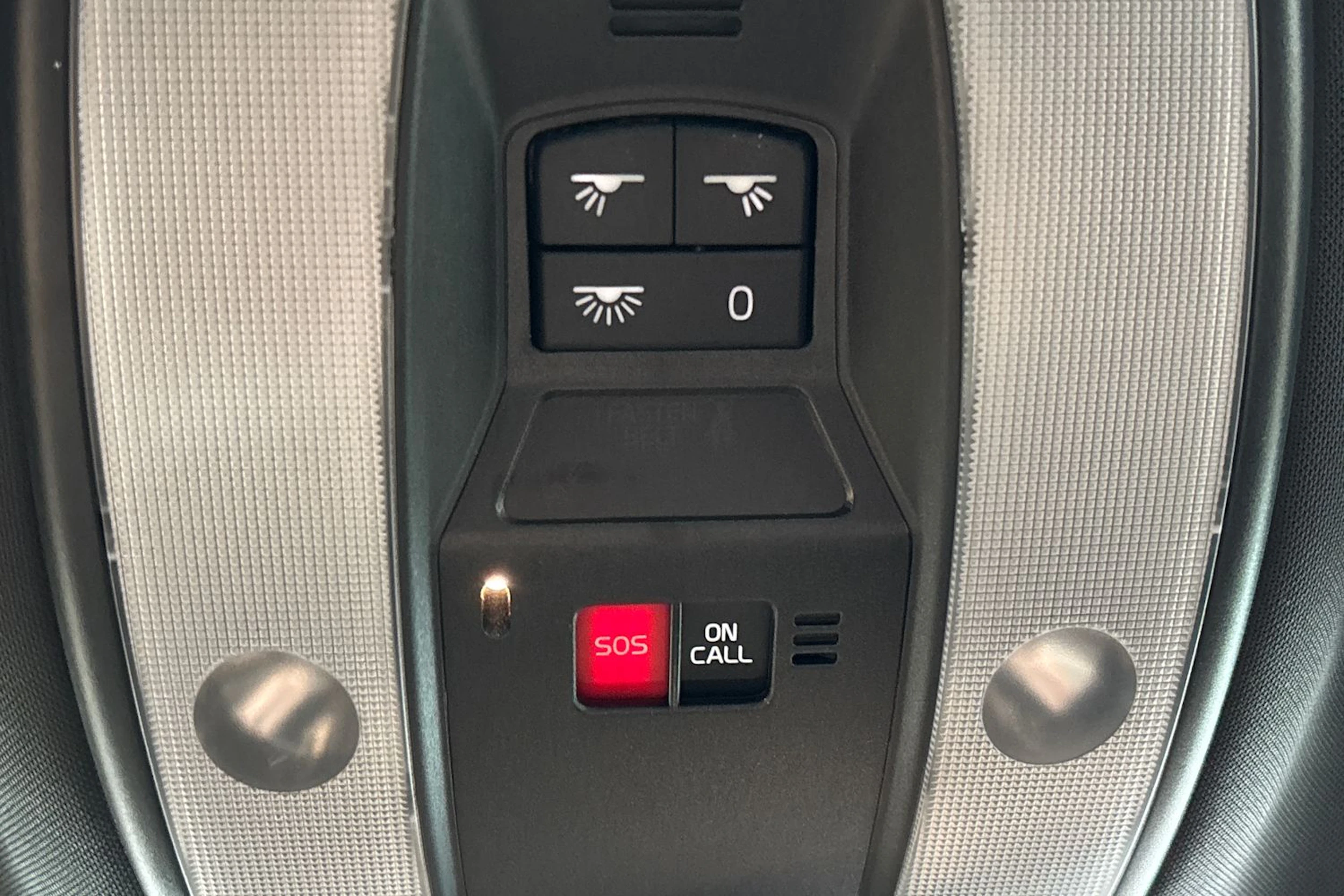 harmaa Volvo V60 2016 kuva 33.