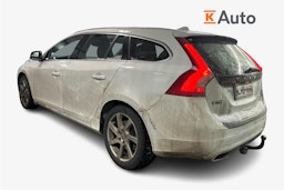 Valkoinen Volvo V60 2016 kuva 2.