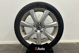 Valkoinen Volvo V60 2016 kuva 13.