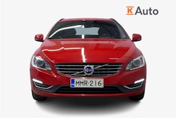 punainen Volvo V60 2016 kuva 5.