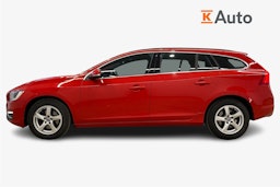 punainen Volvo V60 2016 kuva 6.