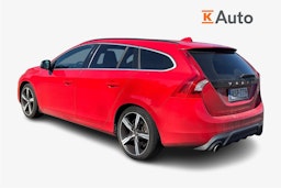 Punainen Volvo V60 2016 kuva 2.