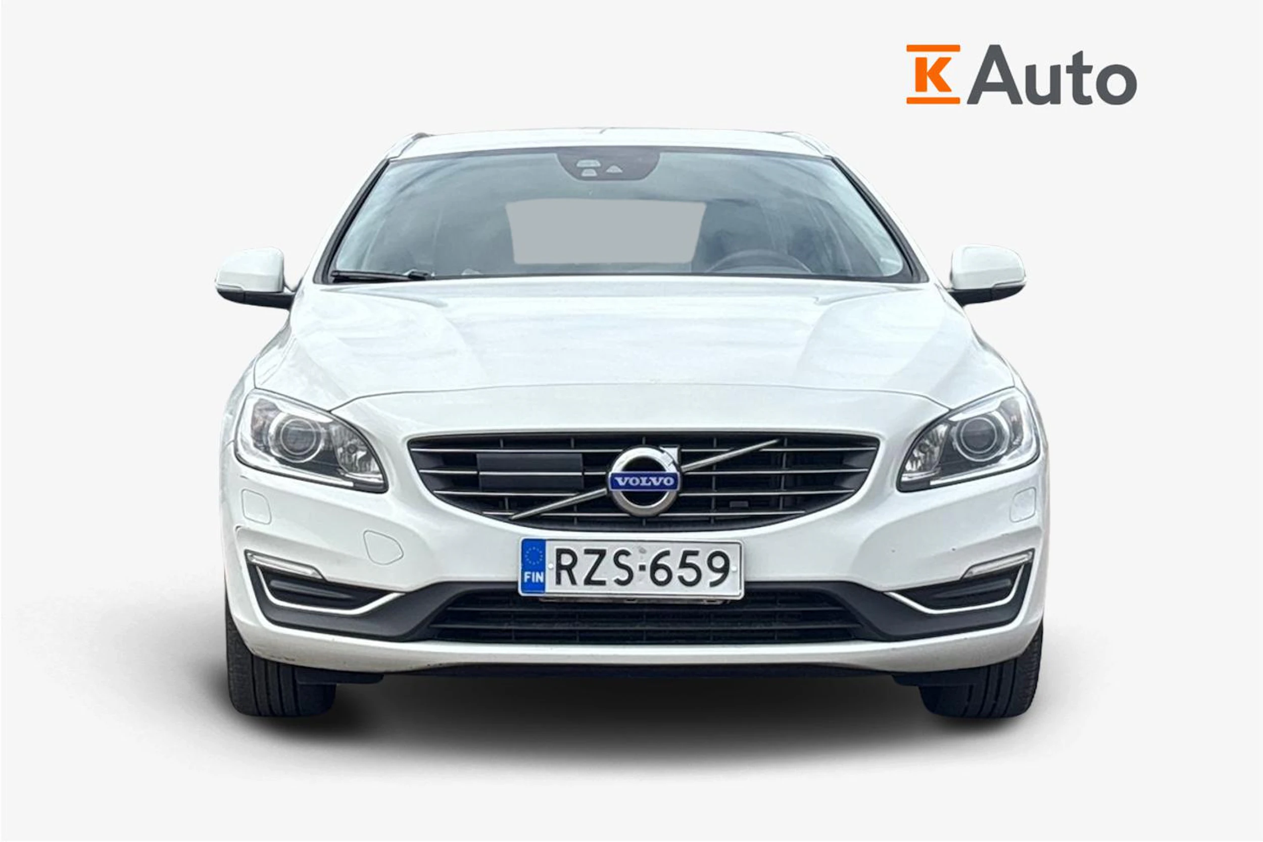 Valkoinen Volvo V60 2016 kuva 4.