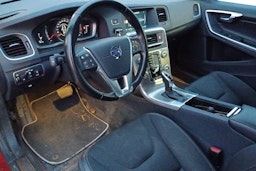 met. punainen Volvo V60 2016 kuva 3.