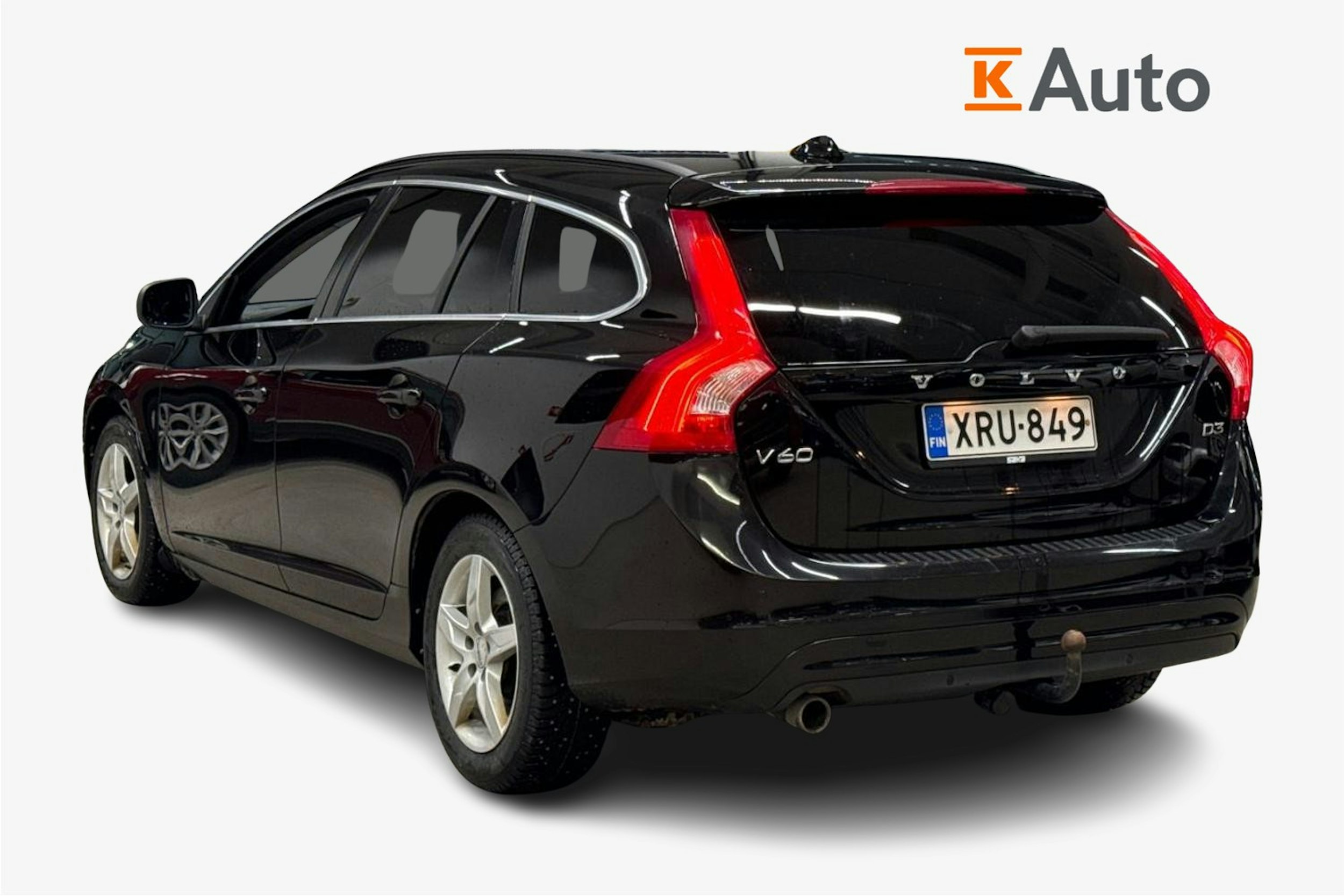 musta Volvo V60 2016 kuva 2.