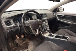 musta Volvo V60 2016 kuva 3.