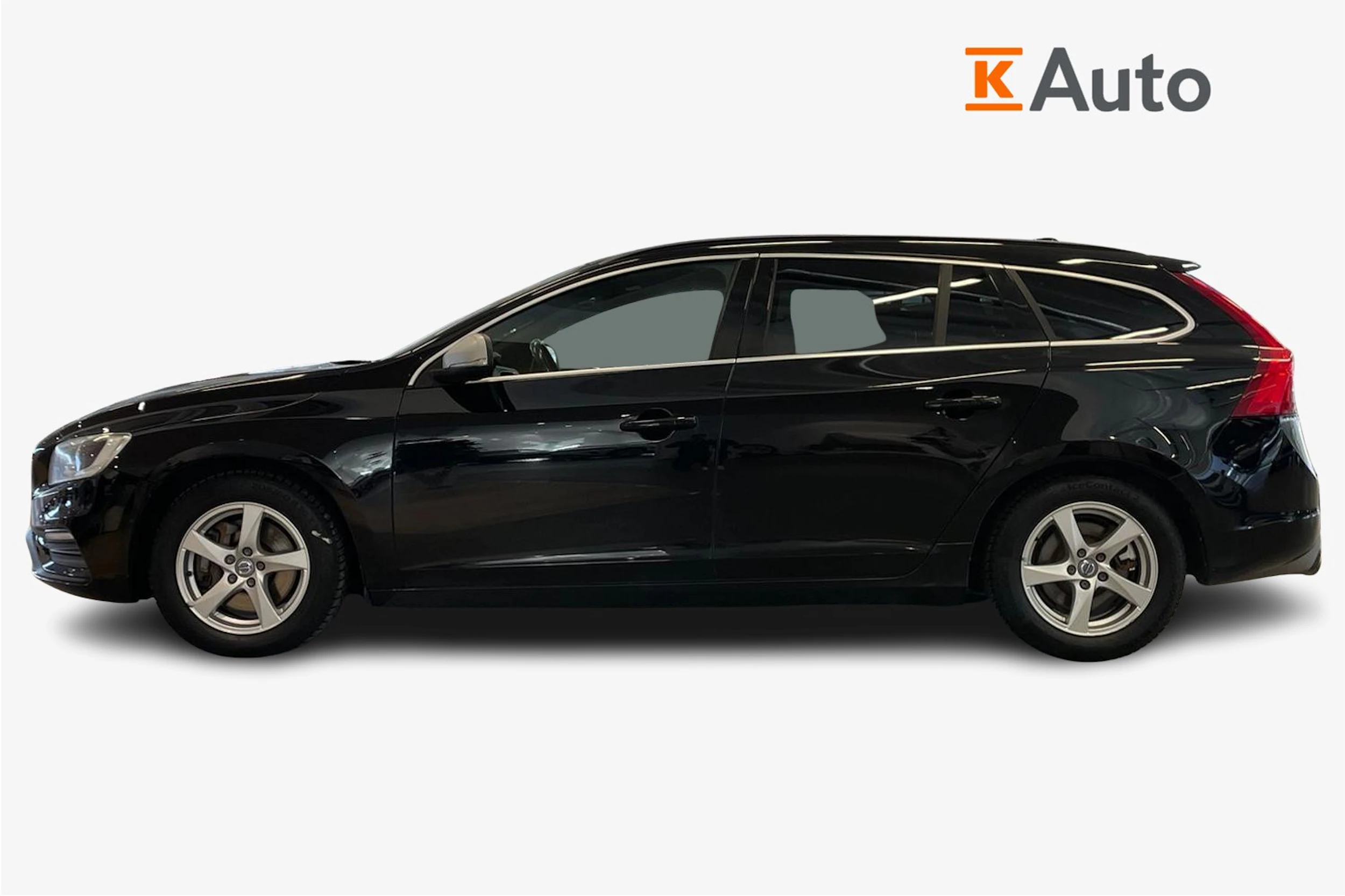 musta Volvo V60 2017 kuva 5.