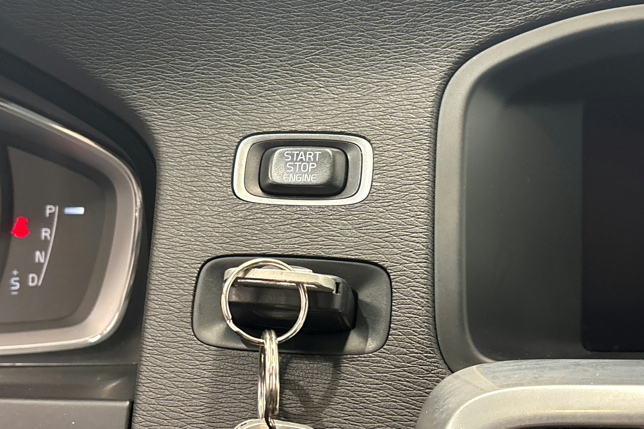 ruskea (beige) Volvo V60 2017 kuva 20.