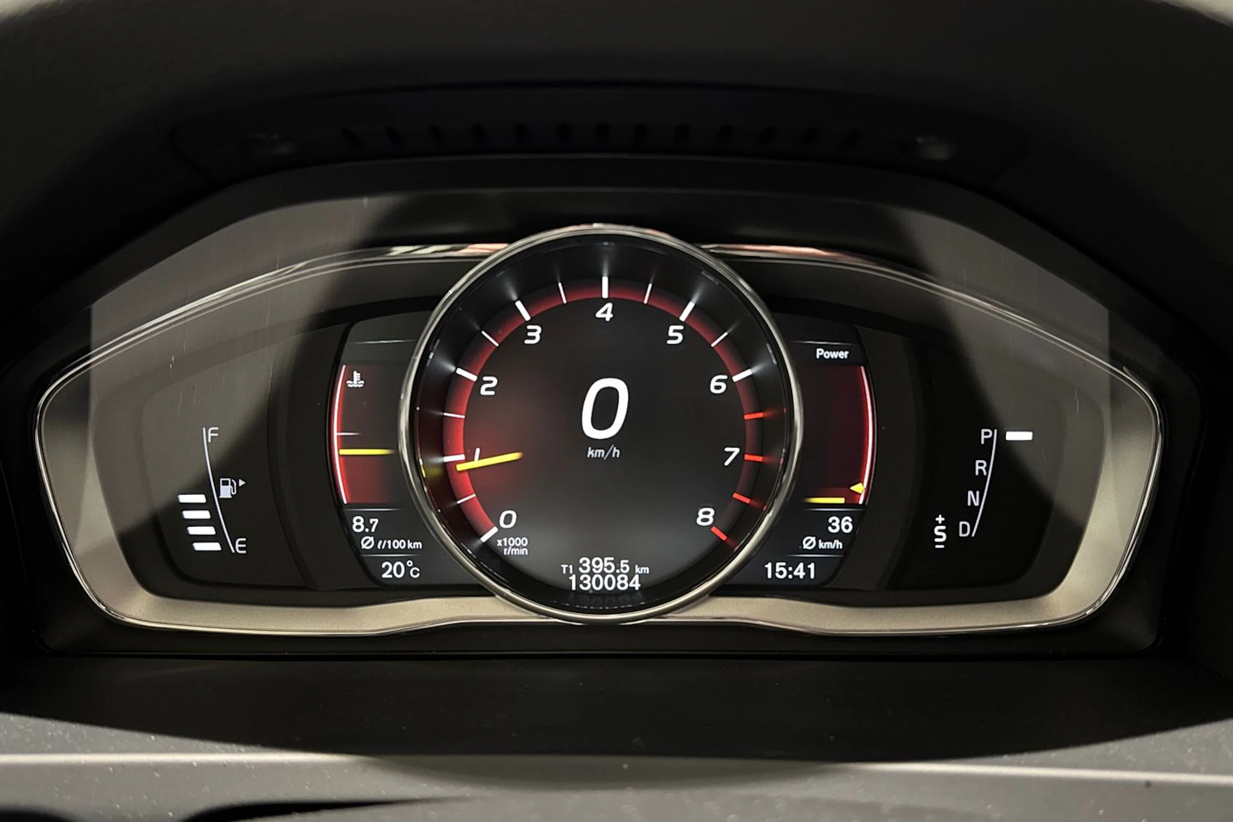 ruskea (beige) Volvo V60 2017 kuva 20.