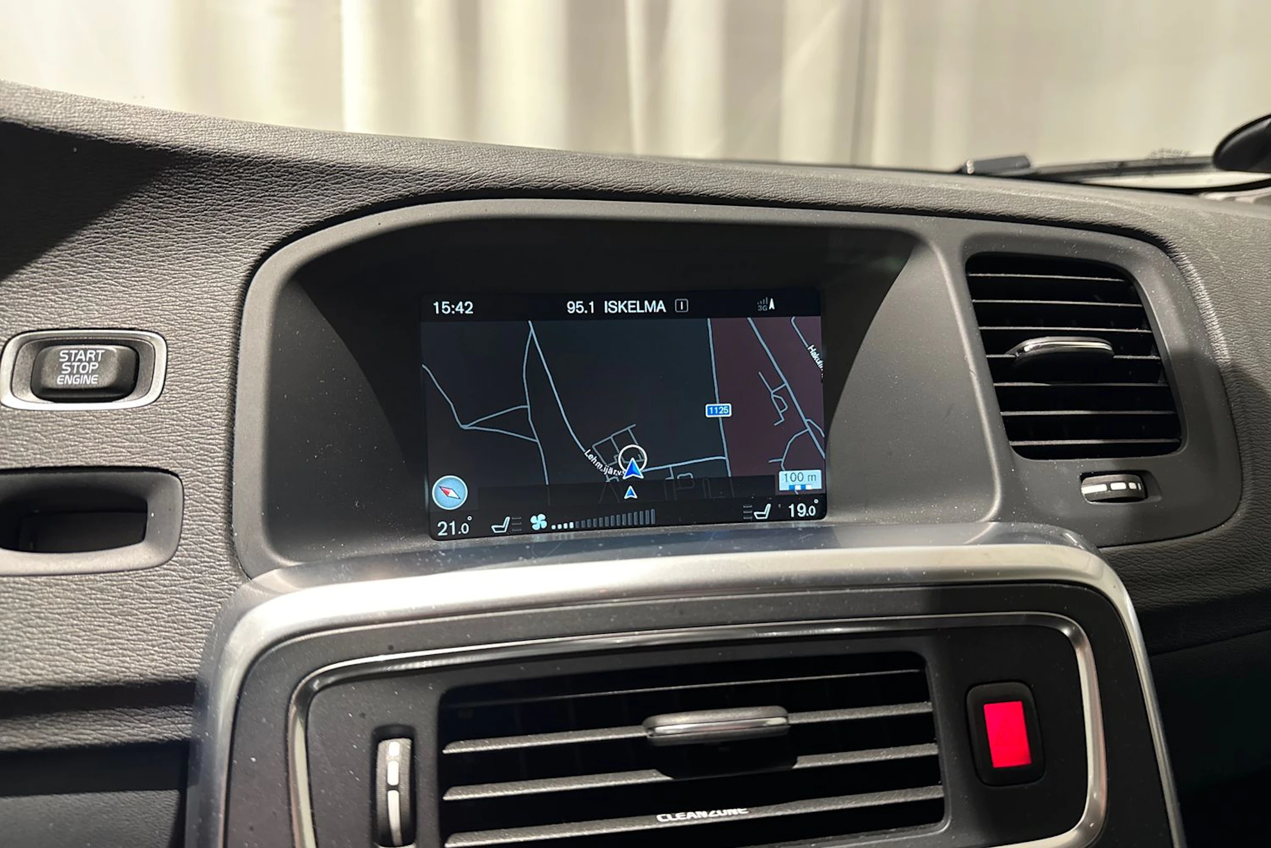 ruskea (beige) Volvo V60 2017 kuva 21.