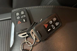 ruskea (beige) Volvo V60 2017 kuva 27.