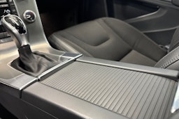 harmaa Volvo V60 2017 kuva 21.