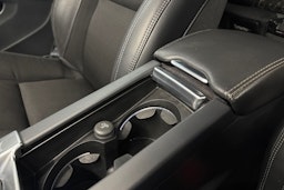 harmaa Volvo V60 2017 kuva 23.