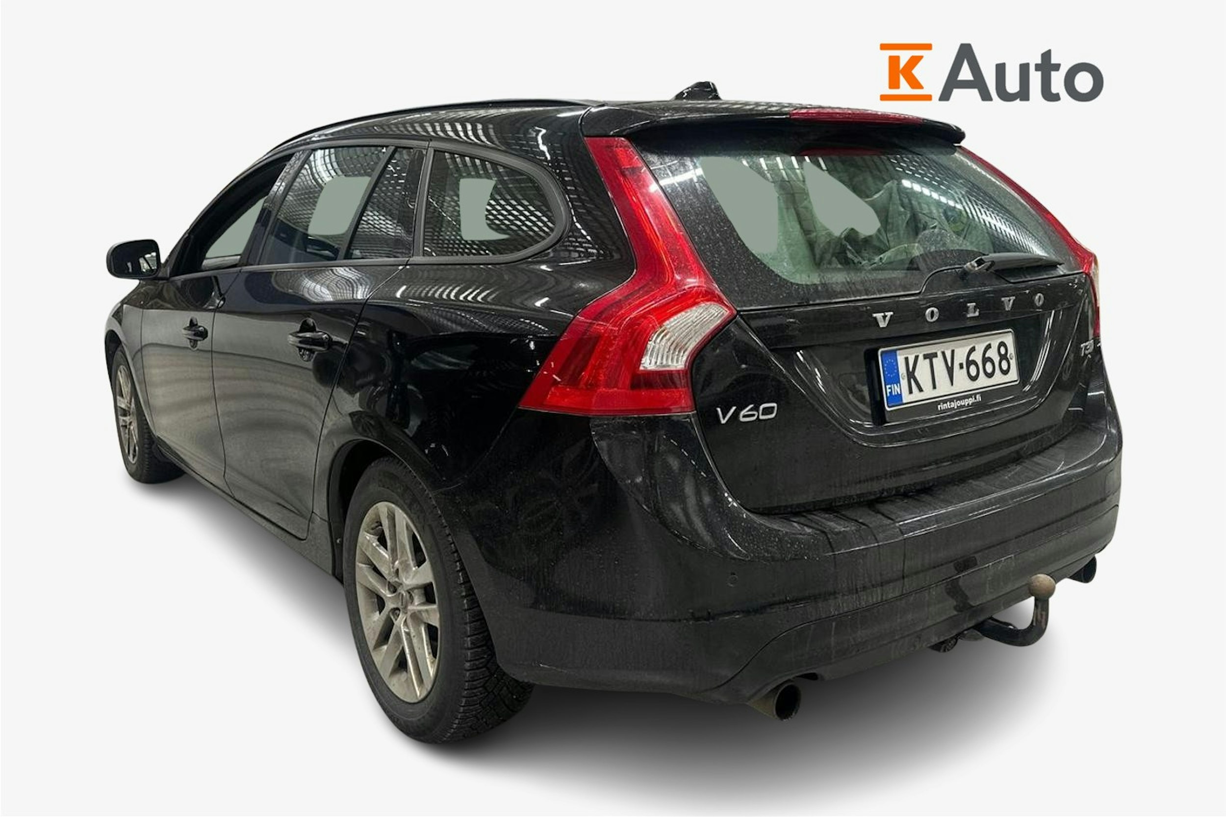 Musta Volvo V60 2017 kuva 2.