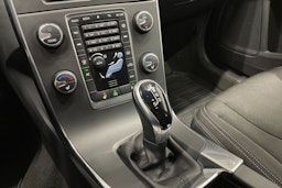 Musta Volvo V60 2018 kuva 18.