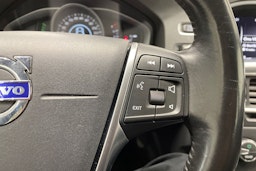 Musta Volvo V60 2018 kuva 21.