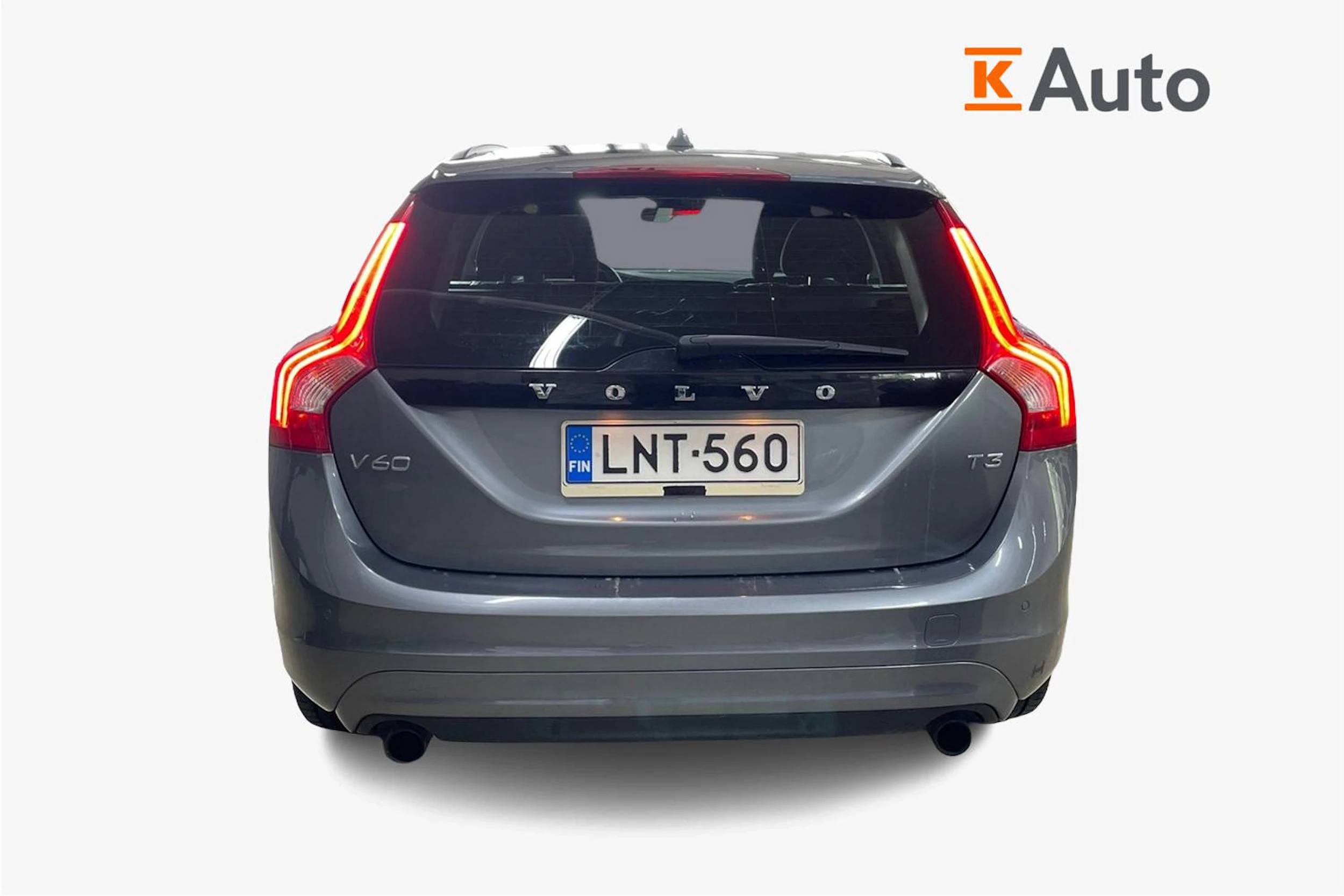 Harmaa Volvo V60 2017 kuva 4.