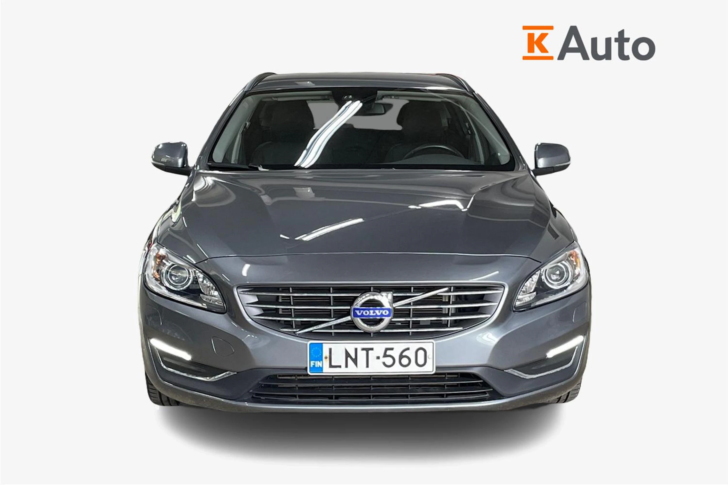 Harmaa Volvo V60 2017 kuva 5.