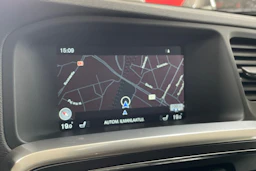 Harmaa Volvo V60 2017 kuva 19.