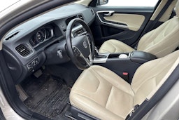 ruskea (beige) Volvo V60 2017 kuva 3.