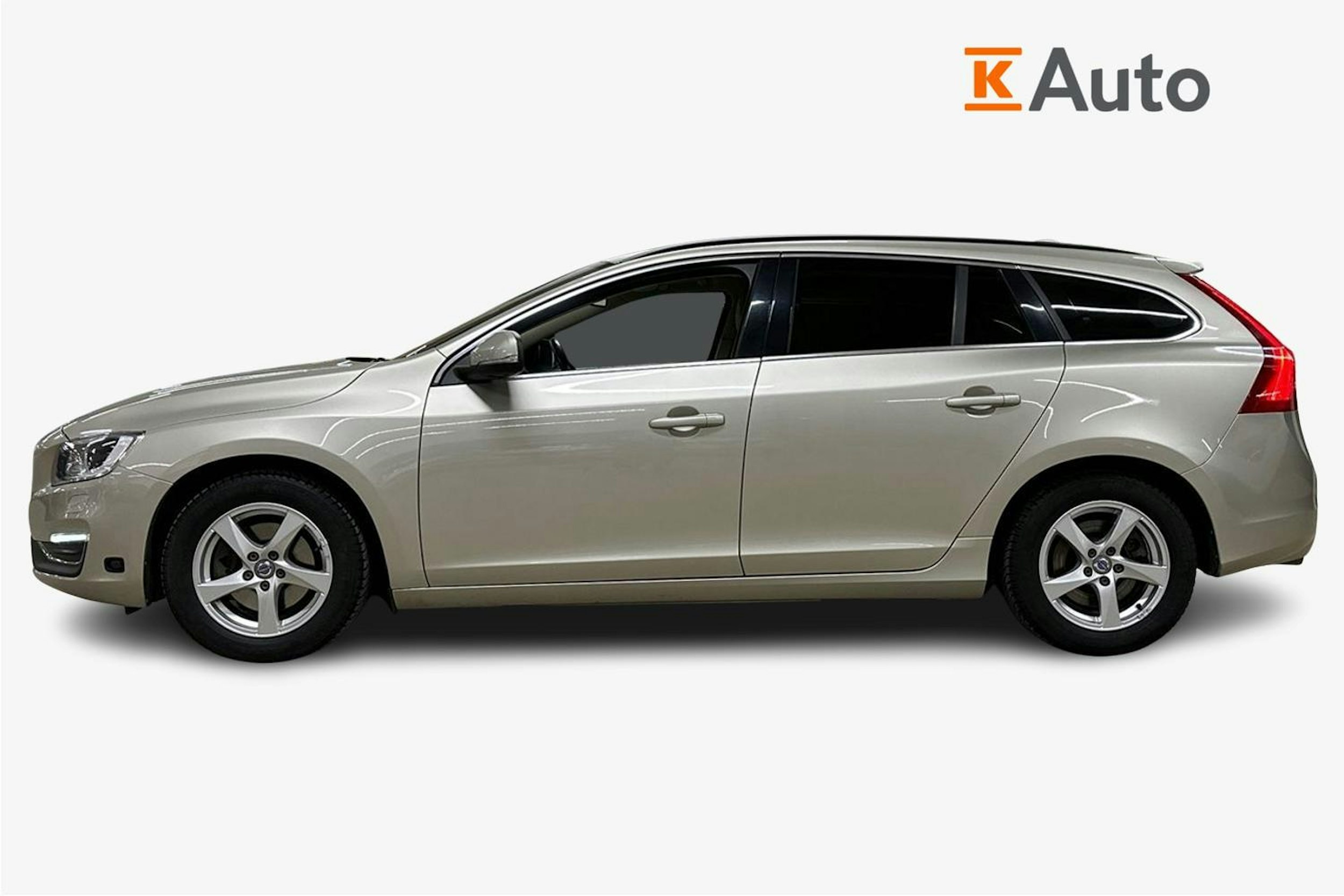 ruskea (beige) Volvo V60 2017 kuva 5.