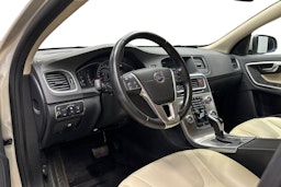 ruskea (beige) Volvo V60 2017 kuva 6.