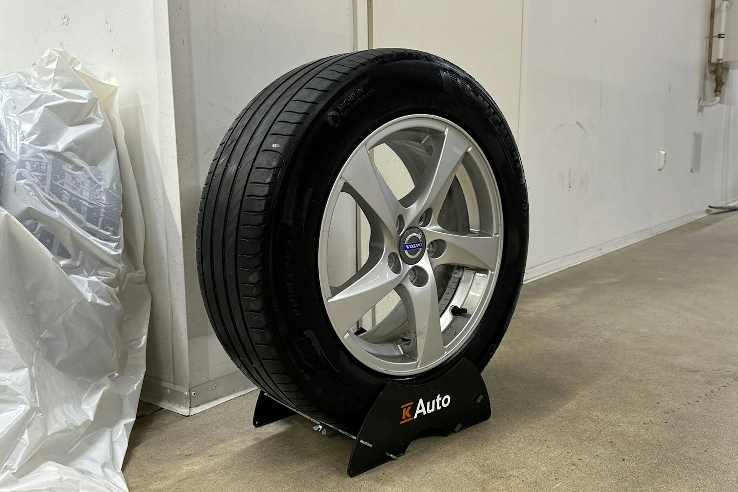 ruskea (beige) Volvo V60 2017 kuva 10.