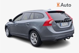 harmaa Volvo V60 2017 kuva 2.