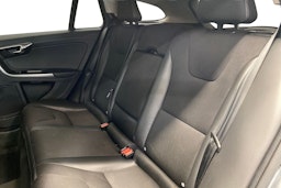 Harmaa Volvo V60 2017 kuva 10.