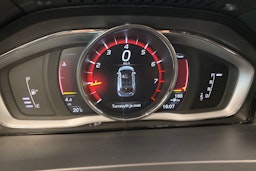 Harmaa Volvo V60 2017 kuva 16.