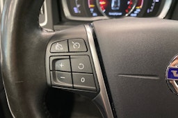 Harmaa Volvo V60 2017 kuva 17.