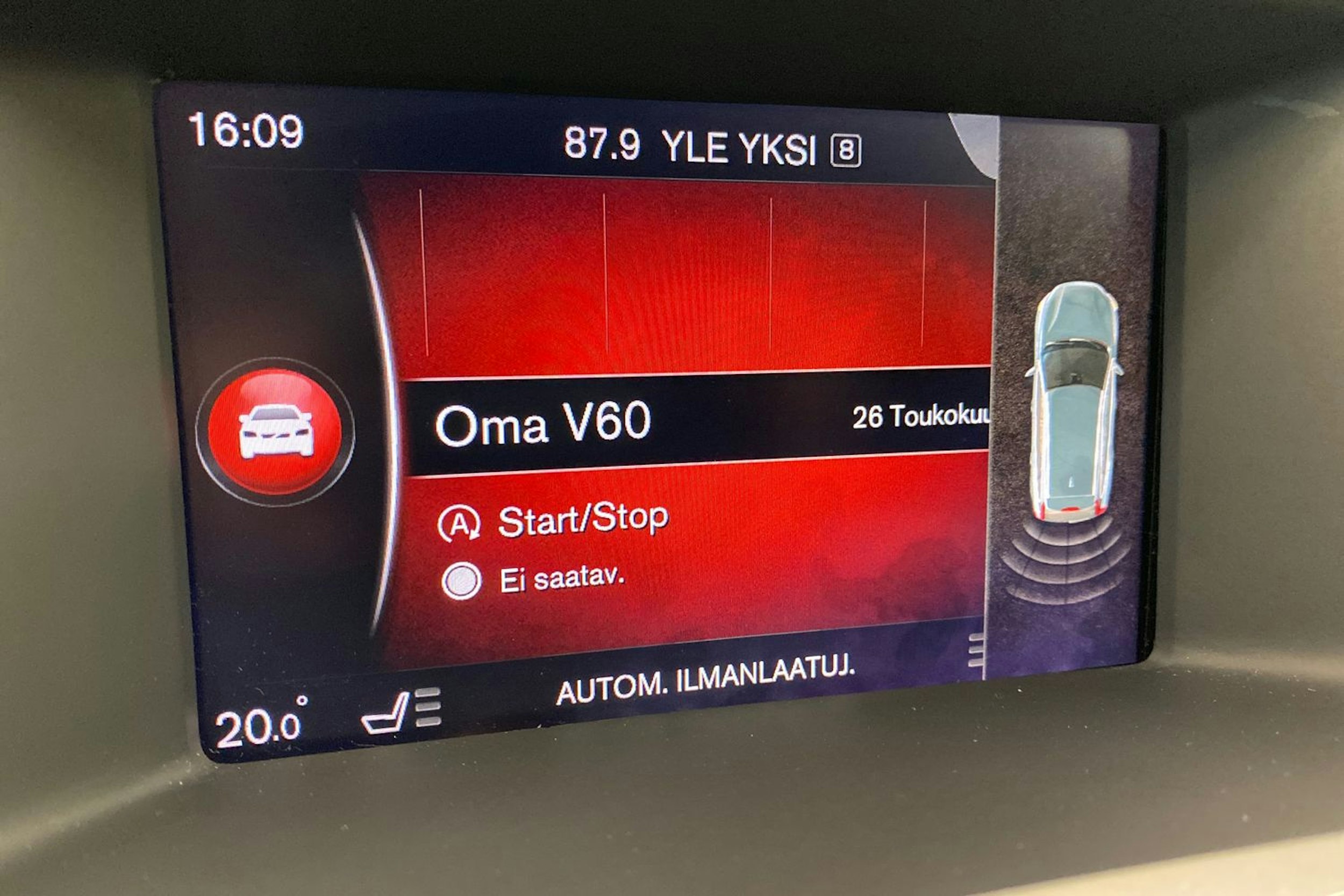 Harmaa Volvo V60 2017 kuva 24.