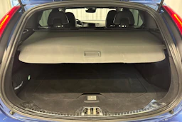 sininen Volvo V60 2017 kuva 16.