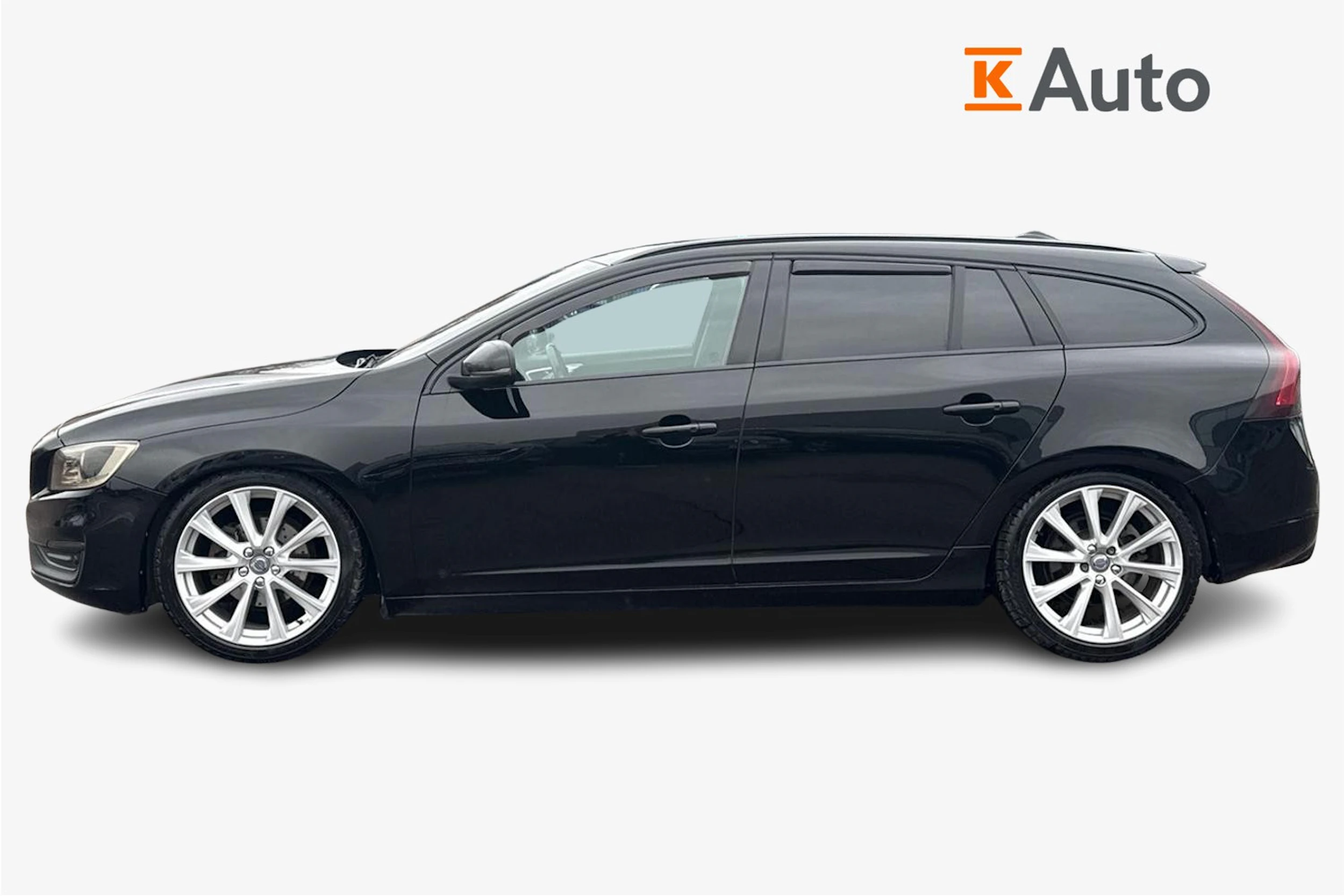 musta Volvo V60 2017 kuva 5.
