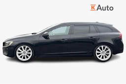 musta Volvo V60 2017 kuva 5.