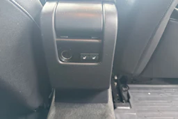 musta Volvo V60 2017 kuva 24.