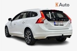 valkoinen Volvo V60 2018 kuva 2.