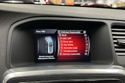 valkoinen Volvo V60 2018 kuva 20.