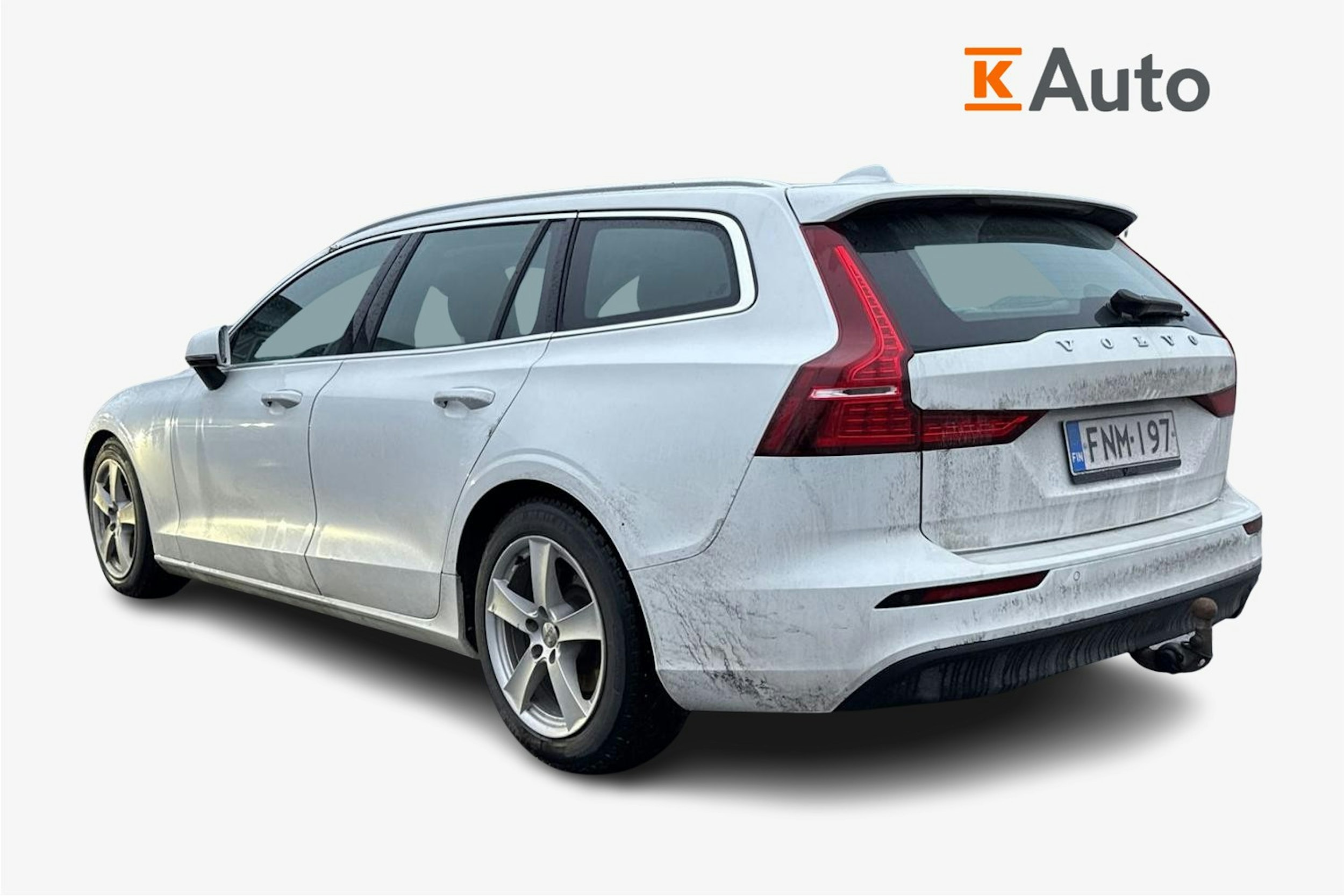 valkoinen Volvo V60 2018 kuva 2.