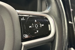 valkoinen Volvo V60 2018 kuva 16.