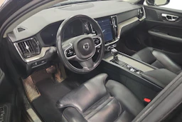 musta Volvo V60 2018 kuva 3.