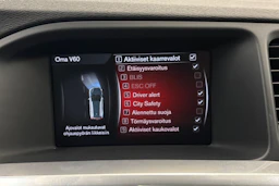 musta Volvo V60 2018 kuva 19.